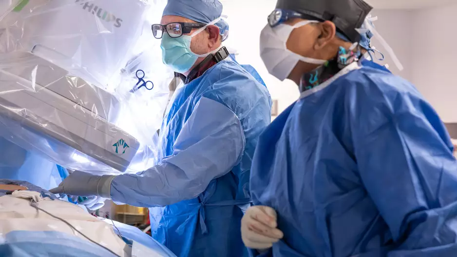 Cleveland Clinic cardiologists implant Impulse Dynamics device for first time in the world