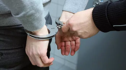 offender-trouble-handcuffs-police-arrest-2102488.jpg