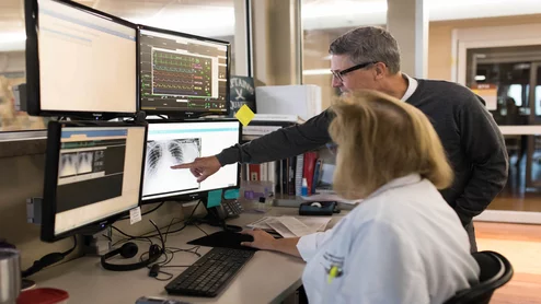 Remote patient monitoring (RPM) programs can lead to significant improvements in patient outcomes after cardiac surgery, including shorter lengths of stay and reduced readmission rates, according to the experience of one North Carolina health system. The team at Atrium Health’s Sanger Heart & Vascular Institute launched the Atrium Health Perfect Care Initiative in 2018 as a way to provide consistent, high-quality care for patients following major heart procedures. 