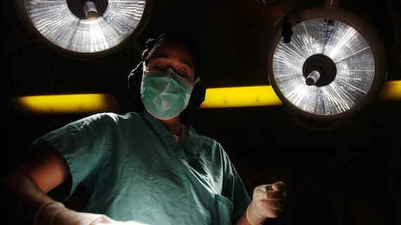 surgery-676375_1920.jpg
