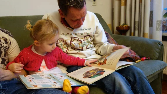 child-language-development-read-book-for-reading-1710011.jpg