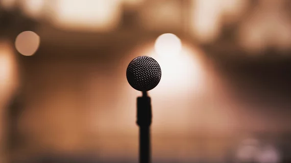 performance-concert-mic-audio-microphone-music-2941753.jpg