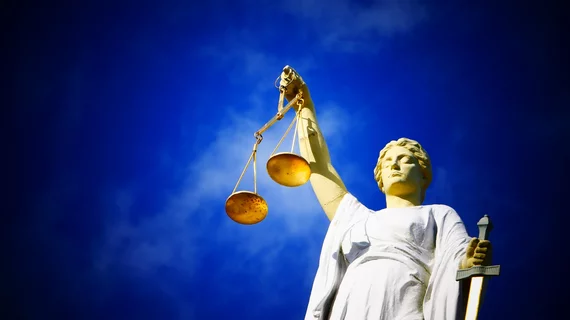 justice-2071539_1920.jpg