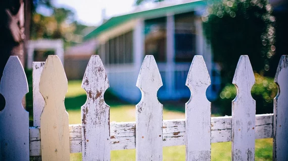 picket-fences-349713_960_720.jpg