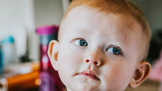 toddler gaze