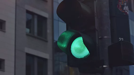 green_light.jpg