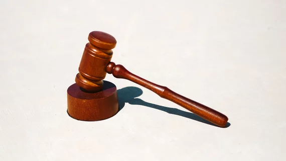 gavel.jpg