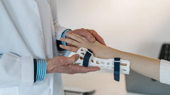 orthopedic_doctor.jpg