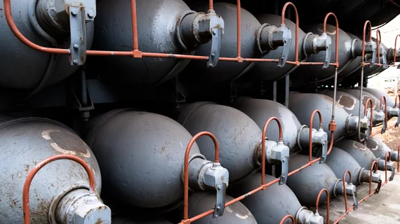 helium compressed gas MRI