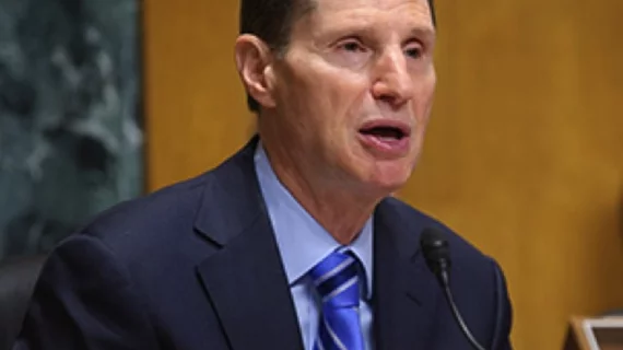 Senator_Ron_Wyden